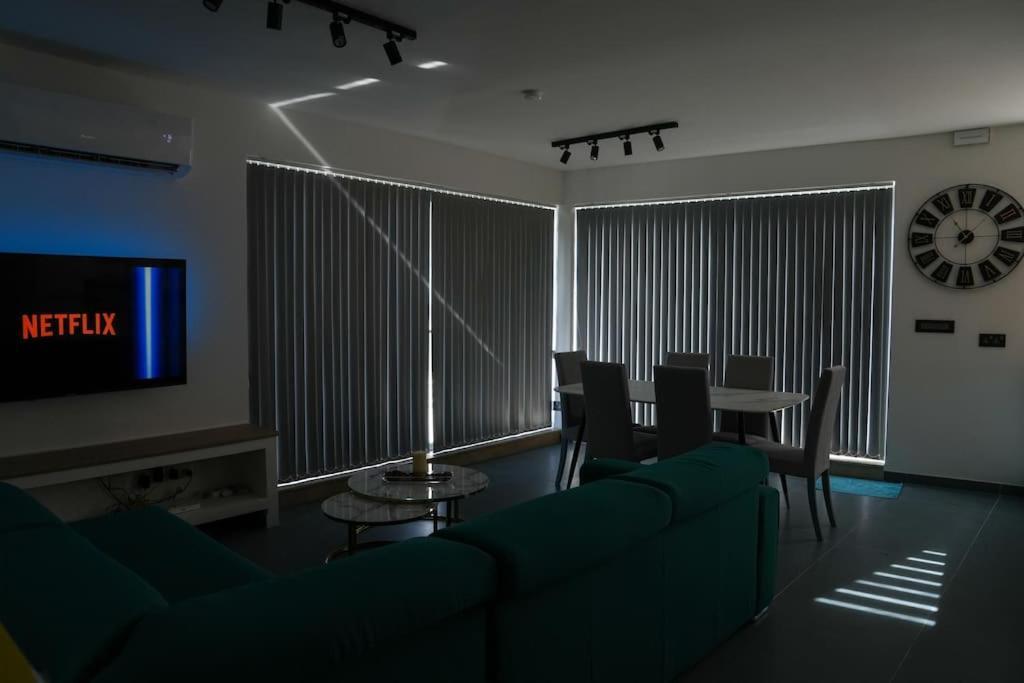 Appartamento Lux Sea&Country Views With Pool Mellieħa Esterno foto