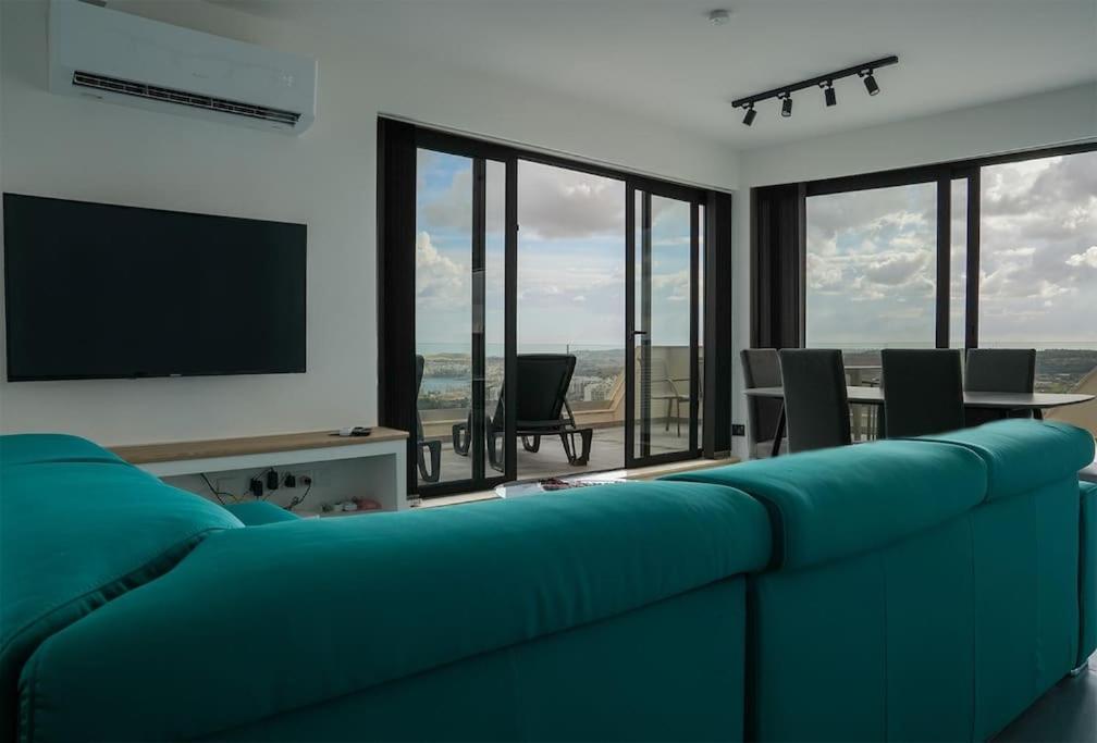 Appartamento Lux Sea&Country Views With Pool Mellieħa Esterno foto