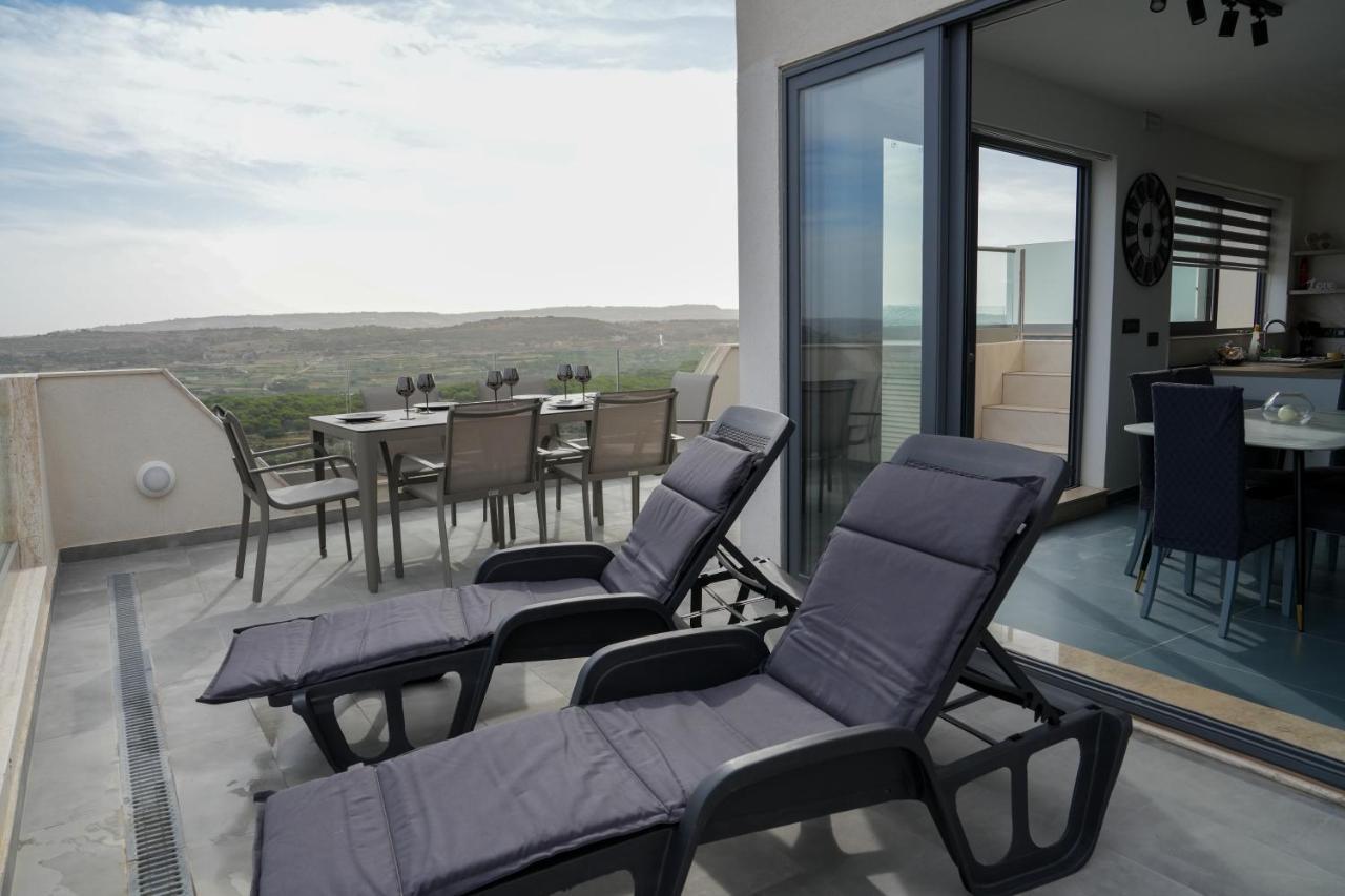 Appartamento Lux Sea&Country Views With Pool Mellieħa Esterno foto
